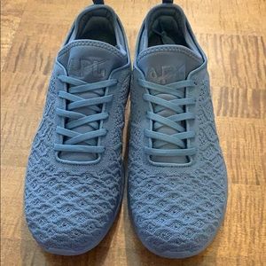 APL TECHLOOM Phantom M